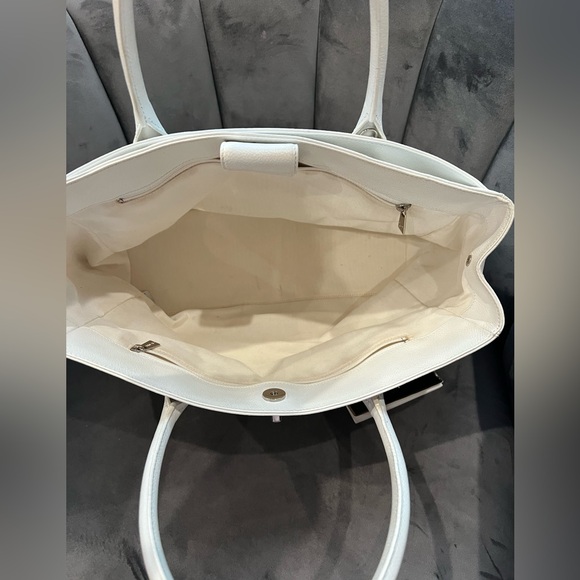 Chanel Cerf Exec Tote bag - Picture 14 of 16